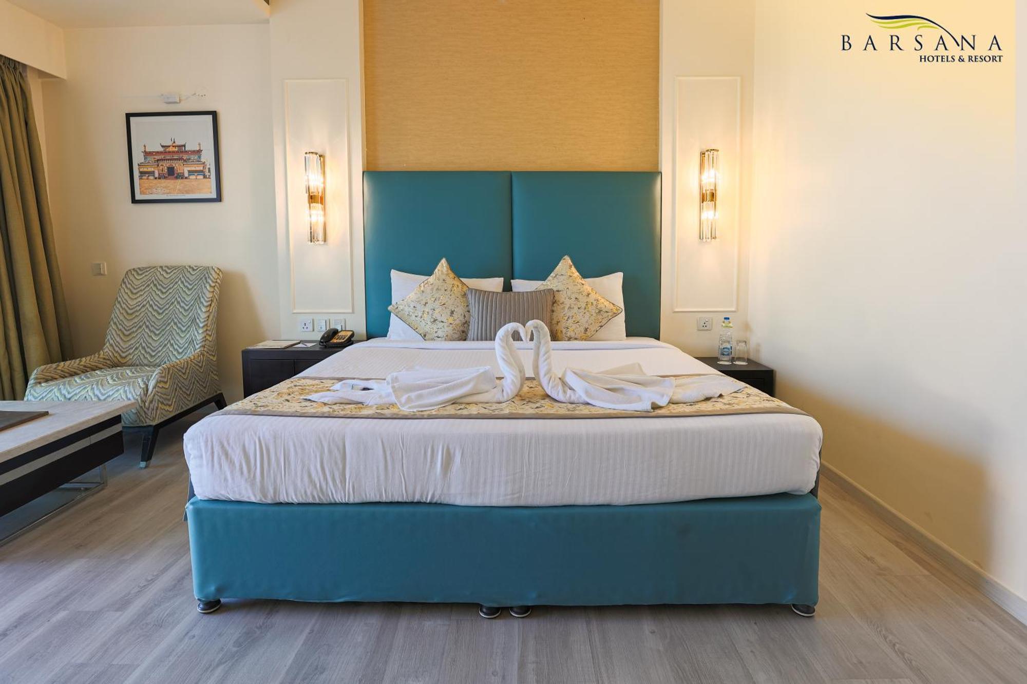 Barsana Hotel & Resort Siliguri Room photo